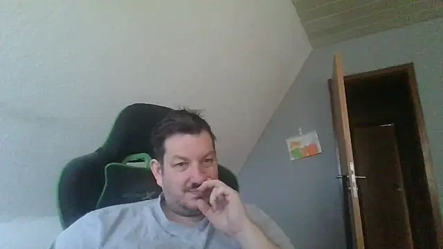 Golffahrer1982 online show from March 21, 2026, 9:25 am