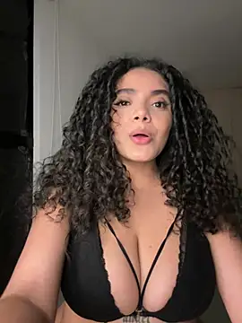 Mariecurl online show from July 11, 2026, 3:20 am