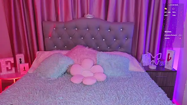 Snapshot of Emiily_Scott1 chatting on July 10, 2026, 2:38 am Emiily Scott1 online show from July 10, 2026, 2:38 am