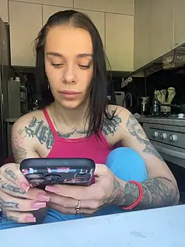 Queen of pain online show from June 20, 2026, 6:38 am