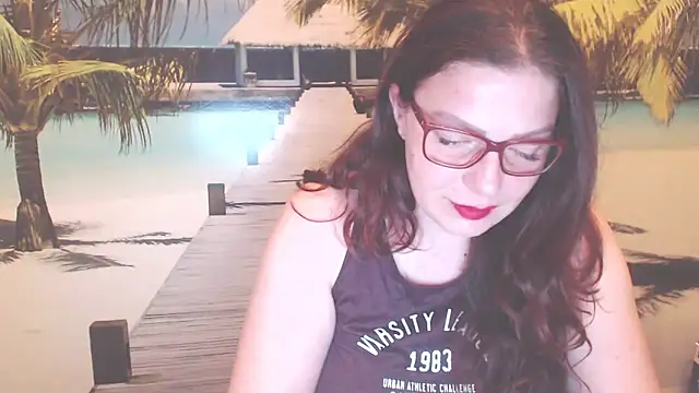 Queen  Natasha online show from May 28, 2026, 9:23 pm