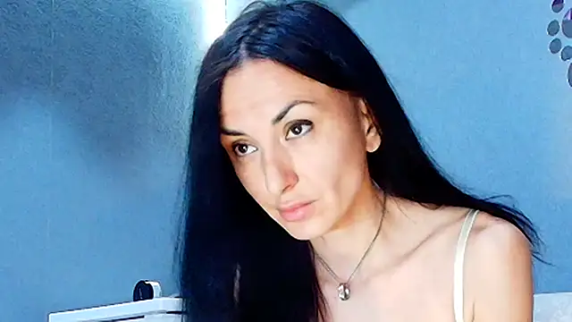 Snapshot of Siaconna chatting on July 8, 2026, 8:19 am Siaconna online show from July 8, 2026, 8:19 am