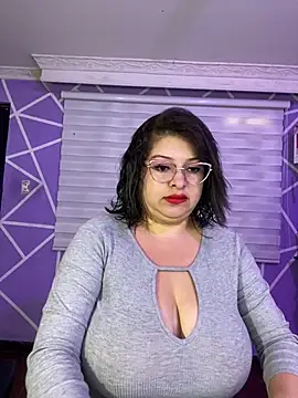 MiiaaJoness online show from June 17, 2026, 3:02 pm