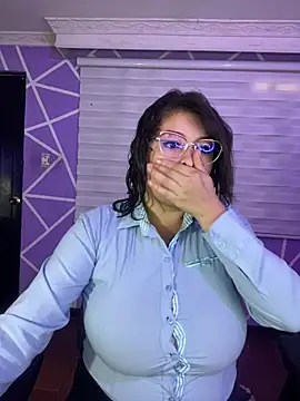 MiiaaJoness online show from June 18, 2026, 3:38 pm