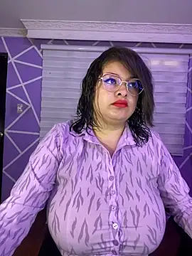 MiiaaJoness online show from July 3, 2026, 4:02 pm