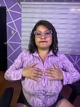 MiiaaJoness online show from July 28, 2026, 4:39 pm