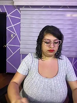 MiiaaJoness online show from July 31, 2026, 3:44 pm