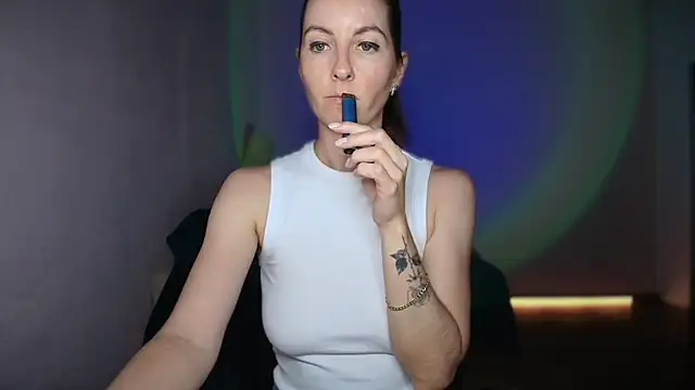 beauty bella online show from June 3, 2026, 7:19 pm