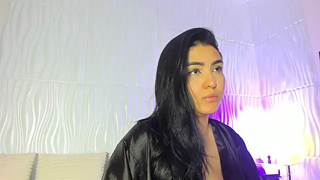 Abby  colins online show from May 19, 2026, 4:02 pm