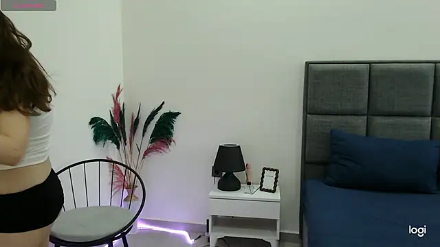ArielleSou online show from May 1, 2026, 4:28 am