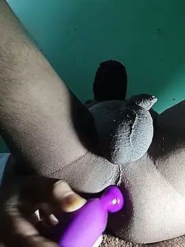 tinycockguy4 online show from July 18, 2026, 8:07 am