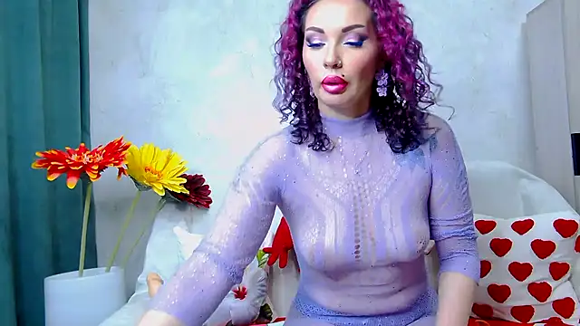 Darina Monclie online show from June 10, 2026, 4:12 am