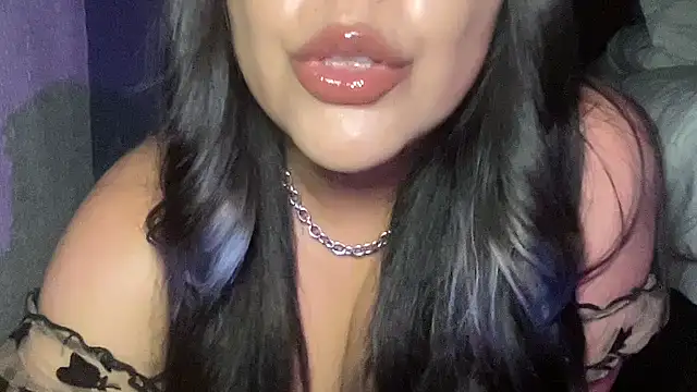 bunnymami online show from June 16, 2026, 2:03 am