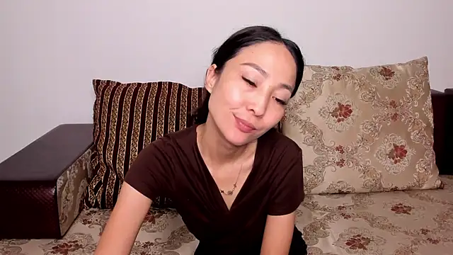 Snapshot of 1reisatumi_ chatting on May 4, 2026, 12:45 pm 1reisatumi online show from May 4, 2026, 12:45 pm