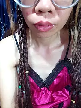   Mai-love19   online show from July 4, 2026, 11:44 pm