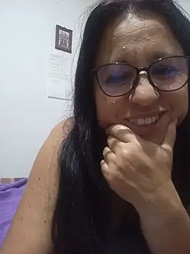 Snapshot of valeriapinter chatting on July 21, 2026, 1:24 pm valeriapinter online show from July 21, 2026, 1:24 pm