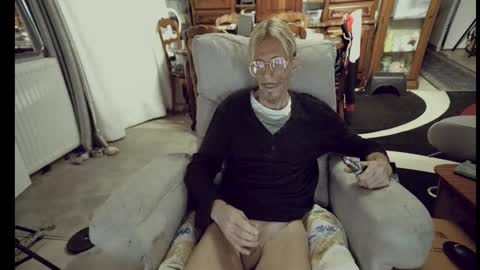 jeff online show from November 7, 2025, 6:24 am