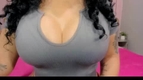 Valeria online show from March 3, 2025, 11:44 am