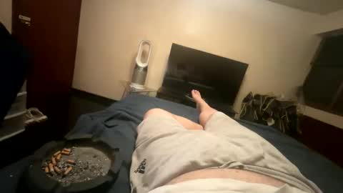 010_uwu online show from May 29, 2026, 3:37 am
