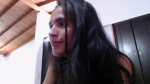 07sofia online show from April 26, 2026, 5:32 pm