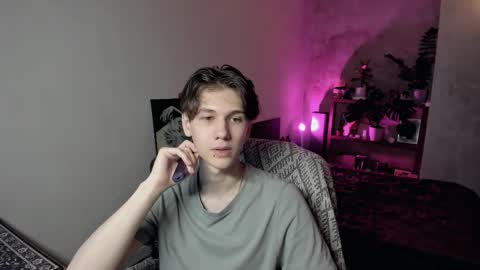 Adam online show from November 11, 2025, 2:06 pm