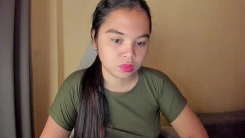 Snapshot of 0wwlo0k chatting on October 11, 2025, 5:28 am 0wwlo0k online show from October 11, 2025, 5:28 am