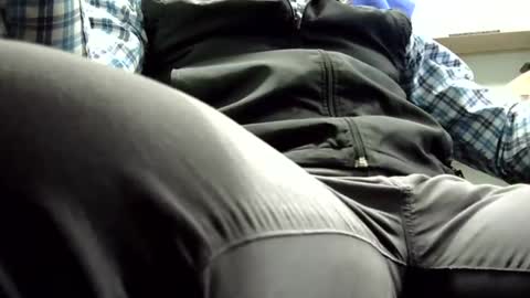 J10004246 online show from February 3, 2025, 5:56 pm