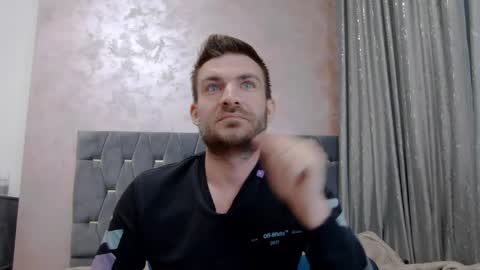 Snapshot of 10in_deluxe chatting on April 11, 2026, 7:56 am 10in_deluxe online show from April 11, 2026, 7:56 am