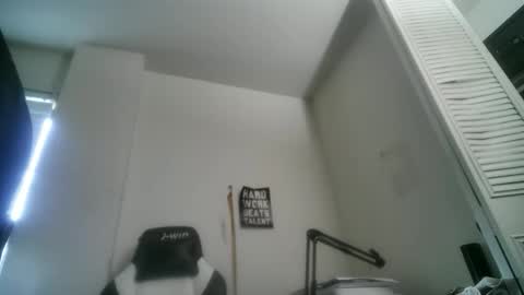 11inchtattedtrinibad online show from March 29, 2026, 10:10 pm