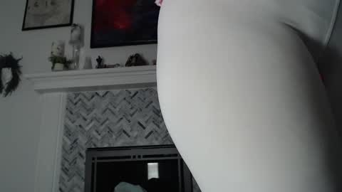 Aurora Willows online show from February 20, 2026, 6:26 am