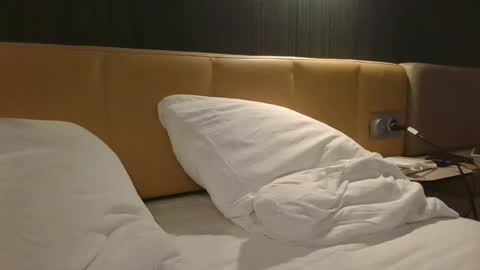 Snapshot of 123h0rny chatting on January 15, 2025, 6:43 am 123h0rny online show from January 15, 2025, 6:43 am