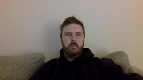 123holt123 online show from April 17, 2026, 2:25 am