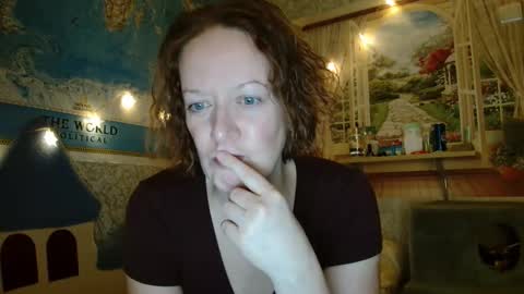 12ennie online show from December 4, 2025, 6:01 am