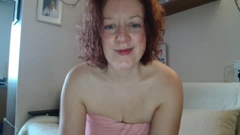 Snapshot of 12ennie chatting on February 12, 2026, 7:14 am 12ennie online show from February 12, 2026, 7:14 am