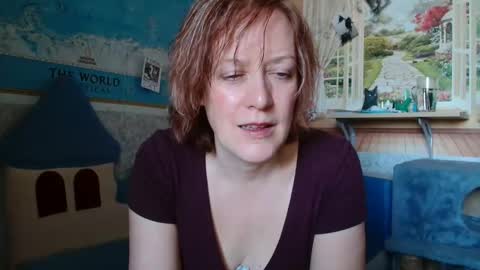 12ennie online show from April 1, 2026, 7:42 am