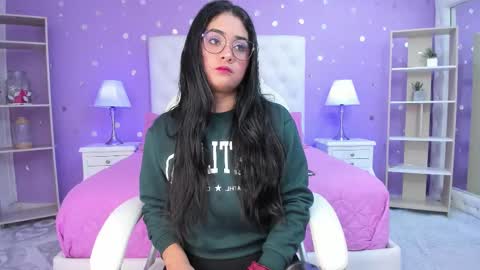 Scarlette  online show from November 6, 2025, 3:18 am