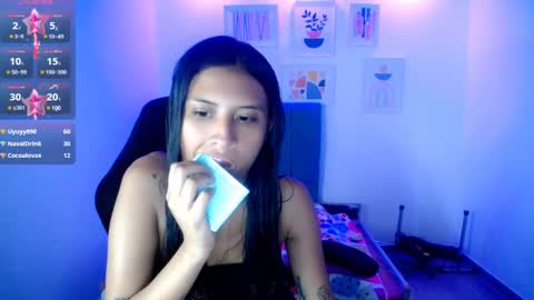 Snapshot of 18_alina chatting on December 28, 2024, 1:50 am Alina online show from December 28, 2024, 1:50 am