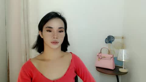 Snapshot of 18_nicole chatting on November 7, 2025, 2:44 am barbie online show from November 7, 2025, 2:44 am