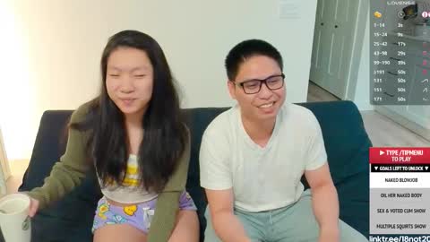 Snapshot of 18not20 chatting on November 24, 2025, 2:22 am Tong Ralph online show from November 24, 2025, 2:22 am