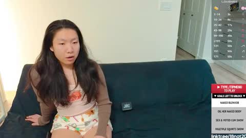 Snapshot of 18not20 chatting on November 25, 2025, 1:16 am Tong Ralph online show from November 25, 2025, 1:16 am