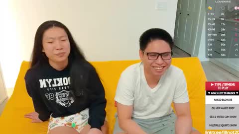 Snapshot of 18not20 chatting on December 3, 2025, 1:24 am Tong Ralph online show from December 3, 2025, 1:24 am