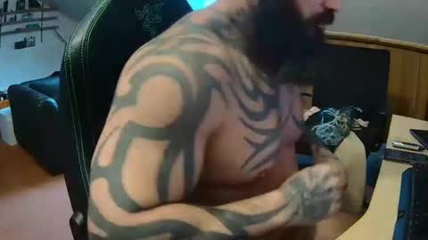 19andre90 online show from February 4, 2026, 11:38 am