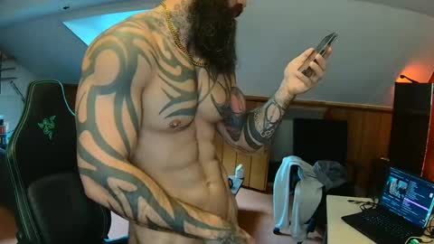 Snapshot of 19andre90 chatting on June 18, 2026, 8:03 am 19andre90 online show from June 18, 2026, 8:03 am