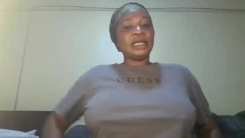 1_sexylove online show from October 28, 2025, 8:40 am