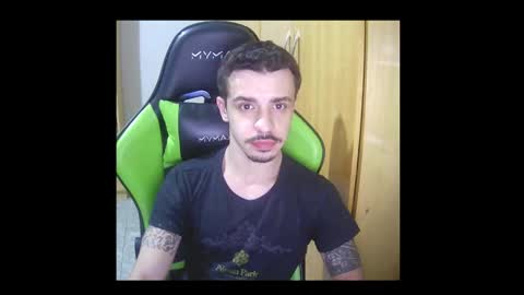 1good_vibes1 online show from October 1, 2025, 2:28 am