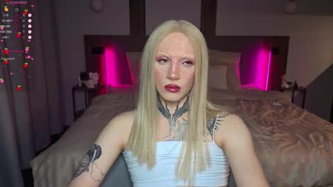 Snapshot of 1lola4ka chatting on February 12, 2026, 7:42 pm Michelle online show from February 12, 2026, 7:42 pm