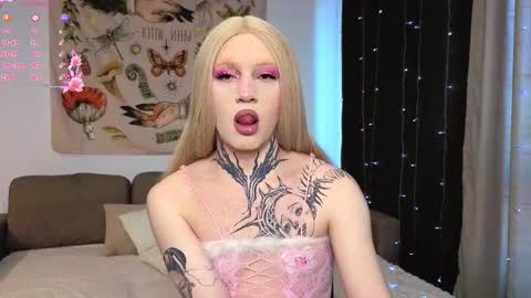 Michelle online show from March 22, 2026, 1:36 pm