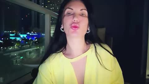 Snapshot of 1lovely1 chatting on April 8, 2026, 5:51 am Onna online show from April 8, 2026, 5:51 am