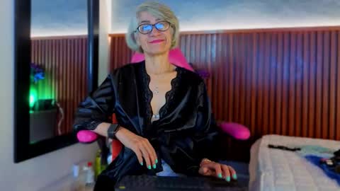 Miss Monserrate online show from March 19, 2026, 1:37 pm