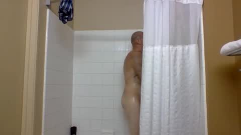 TheShyOne18 online show from November 14, 2025, 4:49 pm